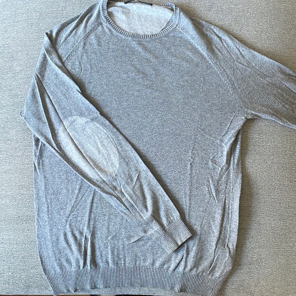 Zara Gray Light Sweater, size M